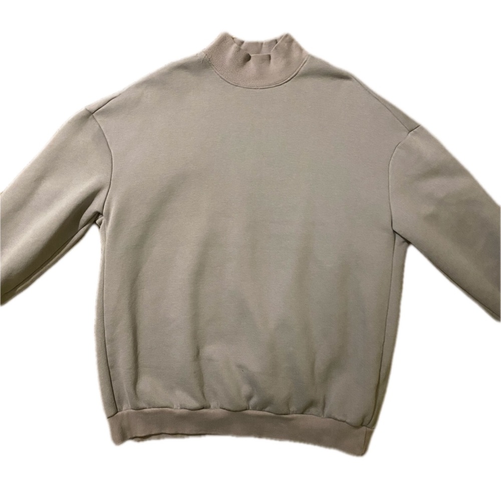 High neck sweater